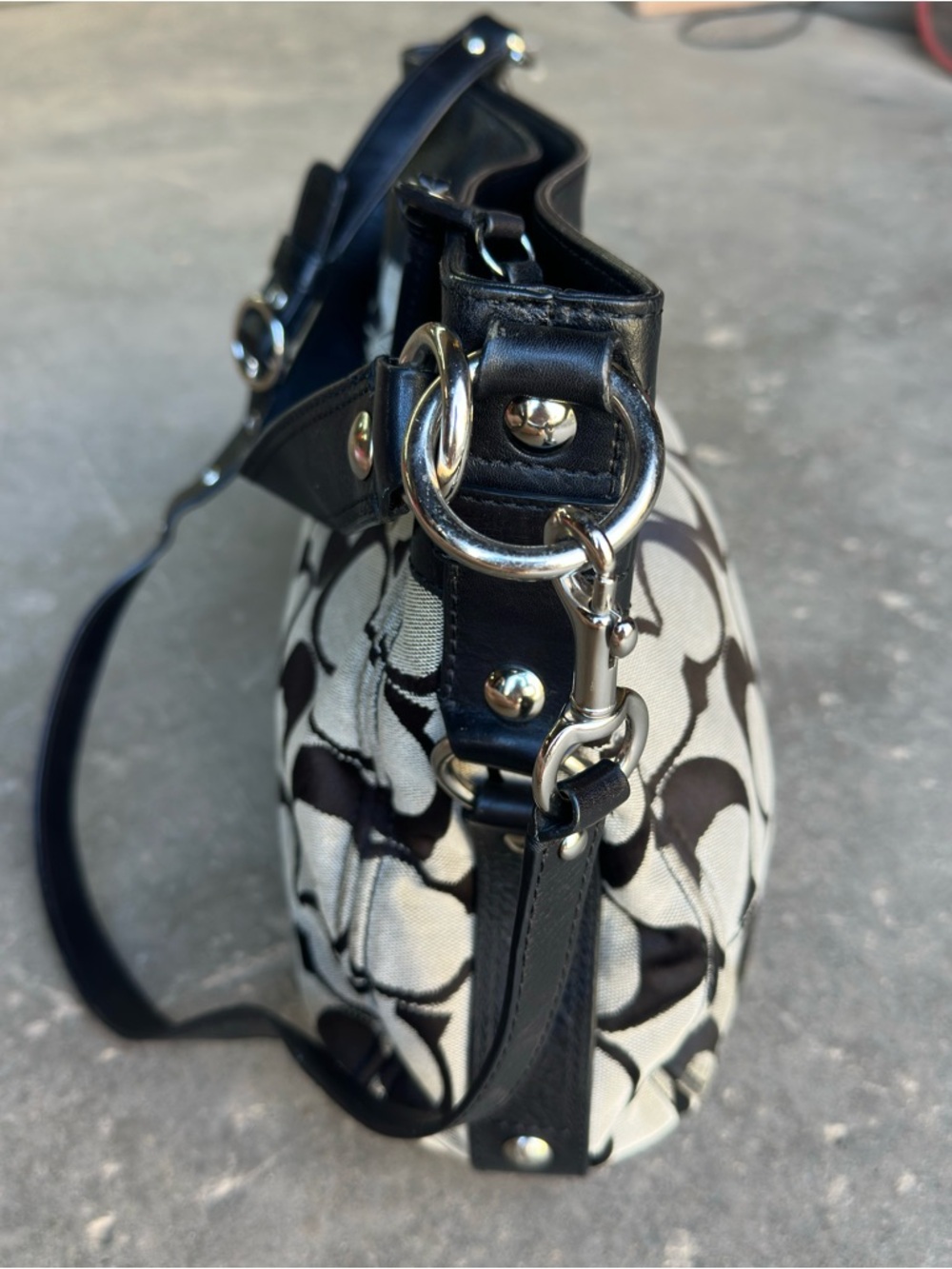 Coach Signature C Zoe Hobo Bag Black White Y2K Canvas Leather F14709 - Picture 12 of 14